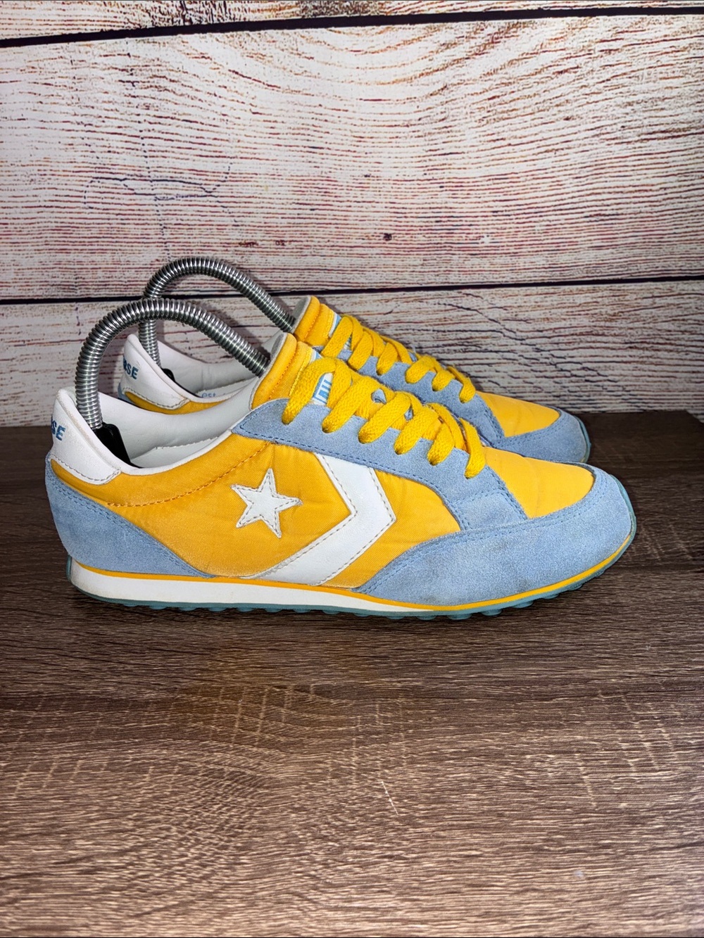 Pre Owned Converse Omega Trainer Yellow & Blue W 8 M 6.5 Suede & Nylon